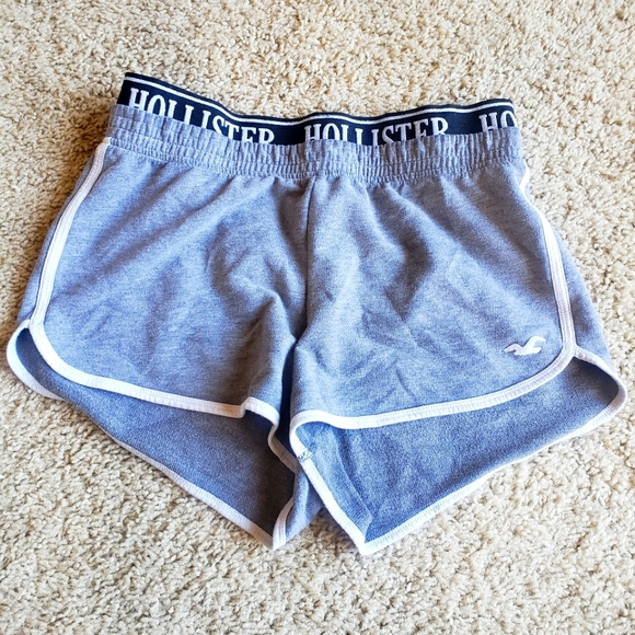 Hollister Grey & White Boxer Shorts - Picture 1 of 4